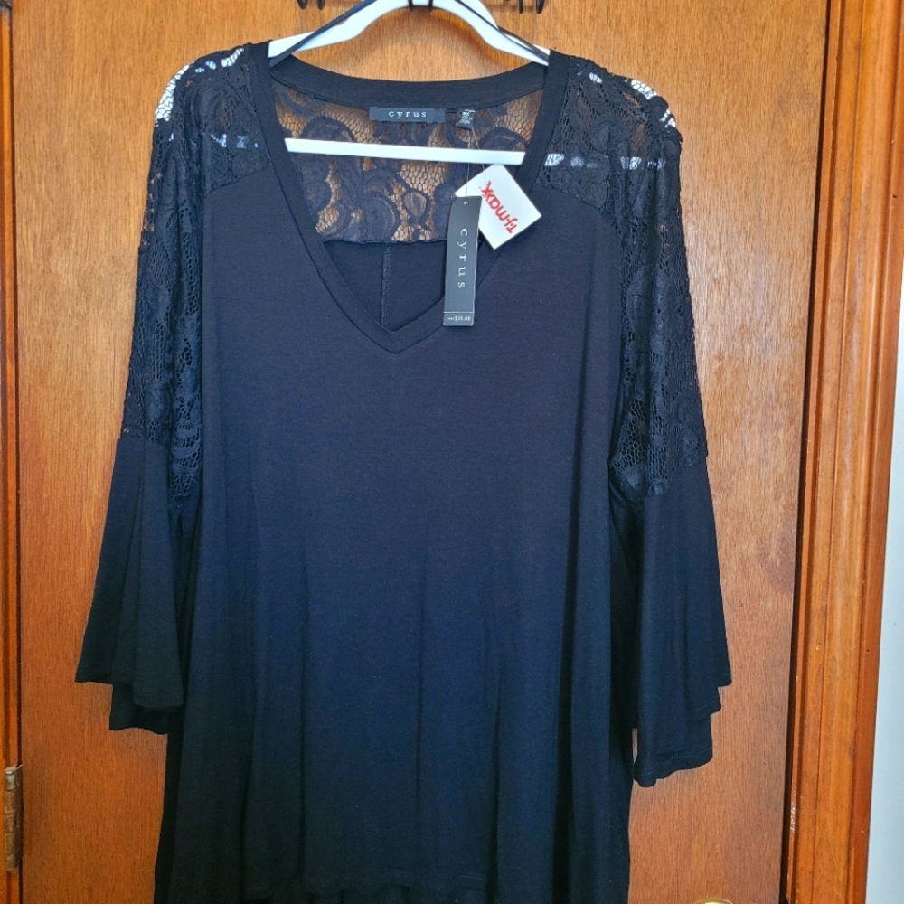 NWT Black Top with Lace Inserts and Bell Sleeves Womens Plus Size 3X